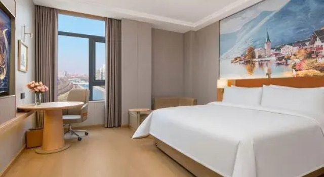 Люкс Deluxe с видом на город Vienna Hotel (Zhumadian Xiping Guesthouse)