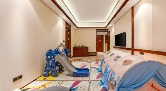 Люкс Ramada by Wyndham Kunming Yiliang Resort