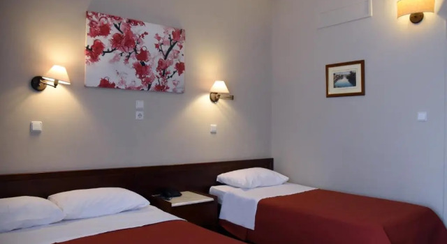 Трёхместный номер Standard Hotel Achillion