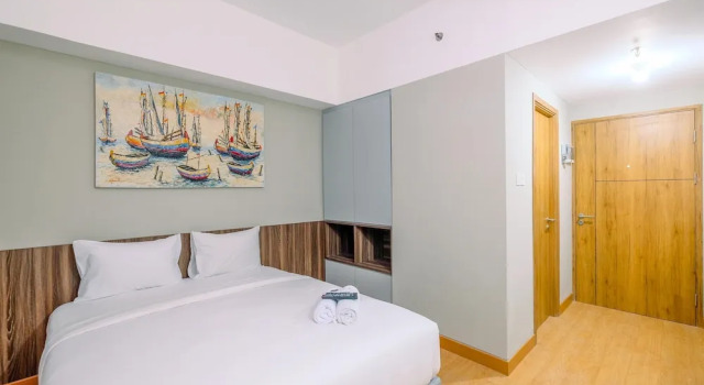 Comfortable Pool View Studio Room at Gateway Park LRT City Jatibening Apartment By Travelio, Réserver Appartement Bekasi West Java