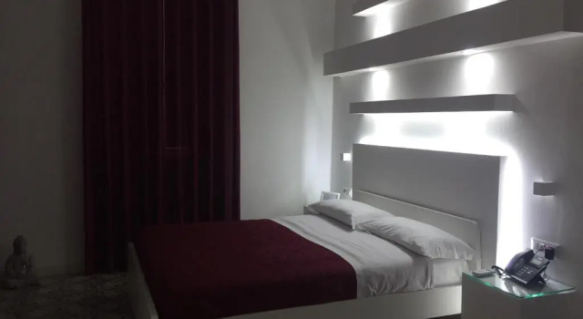 Полулюкс VILLA ADELAIDE SUITE & ROOM