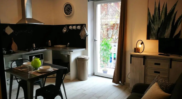 Студия Amelia Apts  Rooms
