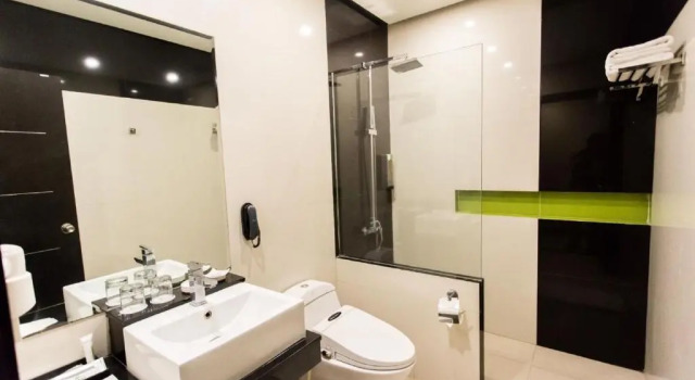 Standard Dreier Zimmer Savana Hotel & Convention Malang