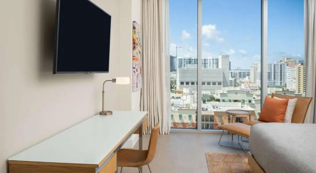 Номер Standard с балконом Canopy West Palm Beach - Downtown