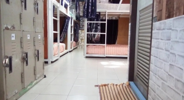Кровать в общем номере Ban Kru Ae HomeHostel