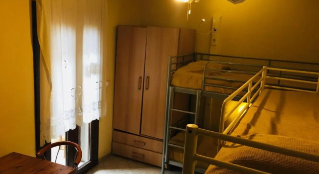 (camerata femminile) letto in camerata Studios Arabas