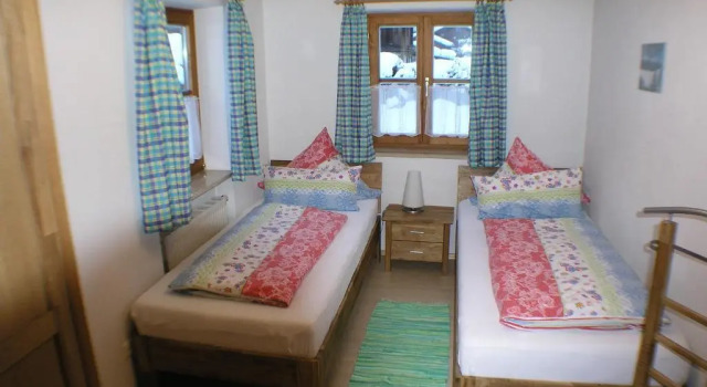 Ferienwohnung Haus Alpenrebe, Varaa Huoneisto Hotellit Baijeri pysäköinnillä, Pysäköinti