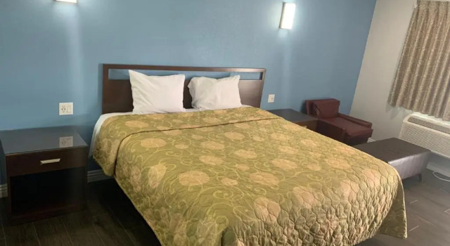Номер Standard Crescent Inn