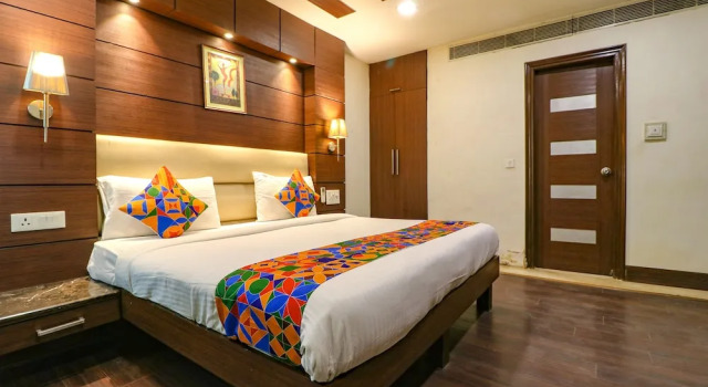 Номер Premium Fabhotel Admire Suites