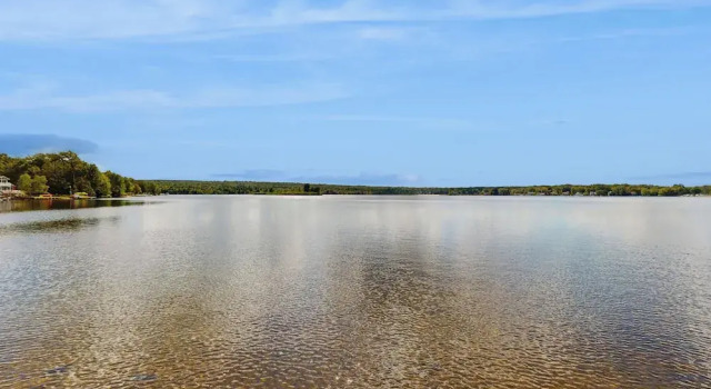 Beach + Dock! Group-friendly Albrightsville Gem, Book Feriehus Sommerhuse i Pennsylvania, Hytte