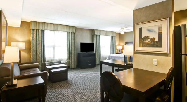 Двухместная Studio Suite Homewood Suites by Hilton Toronto-Markham