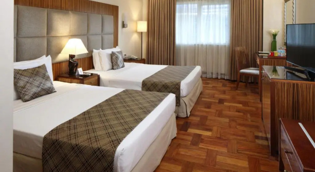 Номер Executive Manila Lotus Hotel