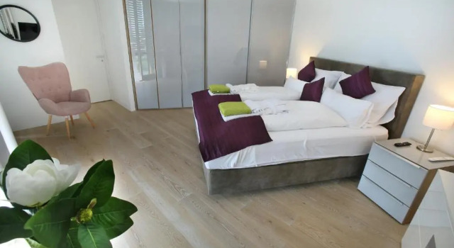 Seehaus SeeZeit - Am Hafen, Book Hotel Neusiedl am See 