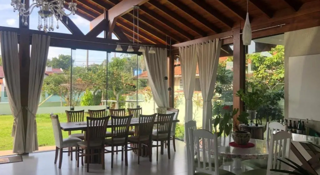 Casa para até 12 pessoas, Забронировать Отель Бомбиньяс Санта-Катарина