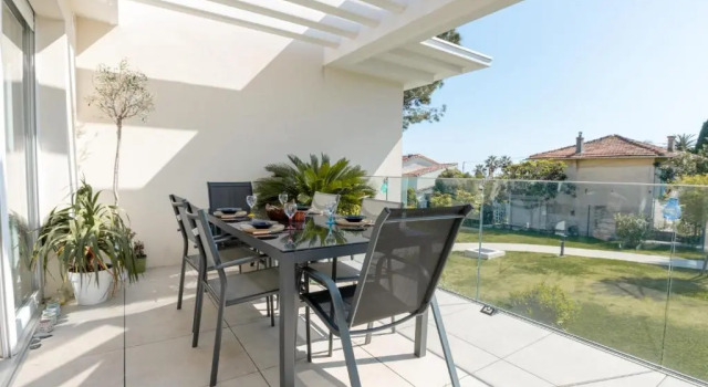 Апартаменты SERRENDY TERRACE SWIMMING-POOL PARKING NEW Close to beaches