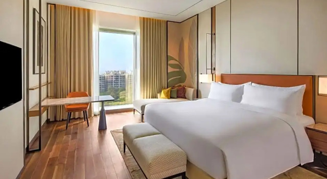 Номер Standard с видом на бассейн Radisson Blu Hotel & Spa, Nashik