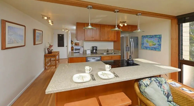 Kaleialoha #204 1 Bedroom 1 Bathroom Condo by Redawning, Забронировать Отель Отели West Maui с парковкой, Парковка