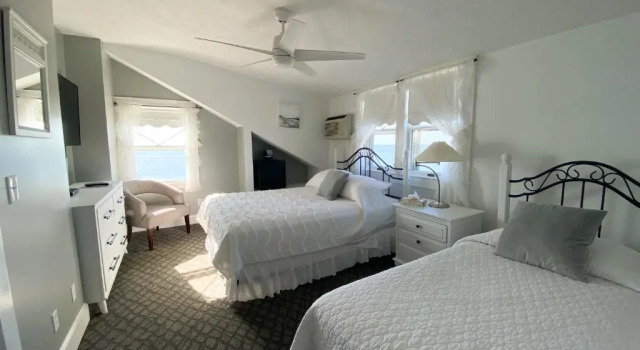 Четырёхместный номер Standard By The Sea Guests Bed & Breakfast and Suites