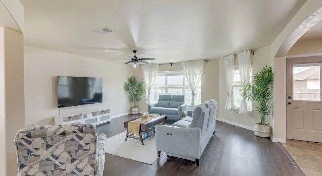 Private Patio: Modern Killeen Vacation Rental!, Réserver Maison de vacances Killeen Texas
