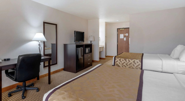Четырёхместный номер Standard Best Western Pinedale Inn