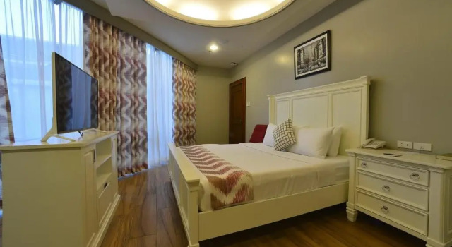 Номер Premier Paragon Hotel and Suites