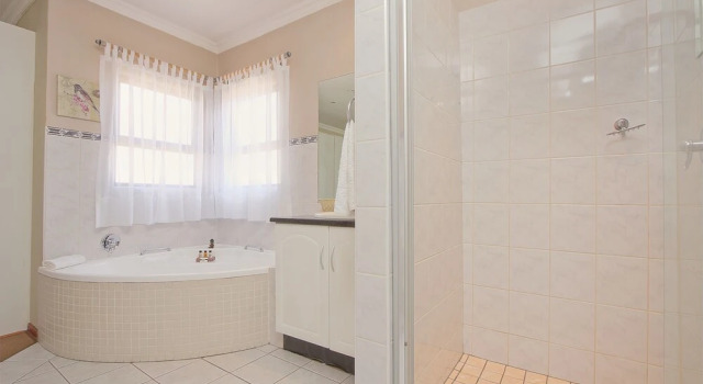 Апартаменты Executive Centurion Golf Suites Boca Walk
