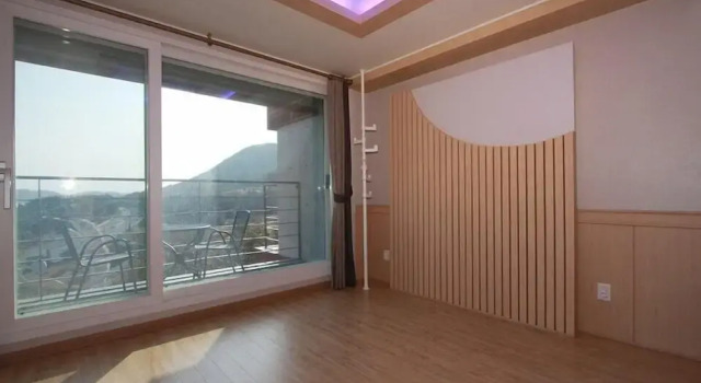 Номер Standard Blue Road Town Pension-Crystal