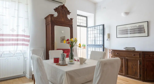Апартаменты RSH Colosseo Enchanting Apartment