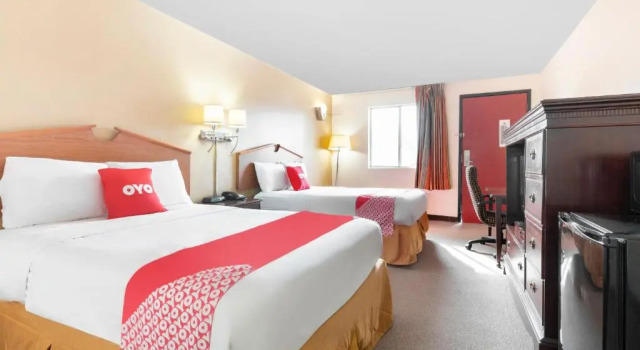 Четырёхместный номер Deluxe OYO Hotel Tulsa International Airport