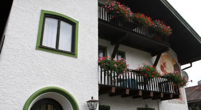 Gästehaus Sonnenkreis, Varaa Hotelli Hotellit Chiemgau pysäköinnillä, Pysäköinti