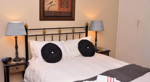 Birds of paradise B&B, Reservar Pousada (com pequeno-almoço) Hotéis em Eshowe com estacionamento, Estacionamento