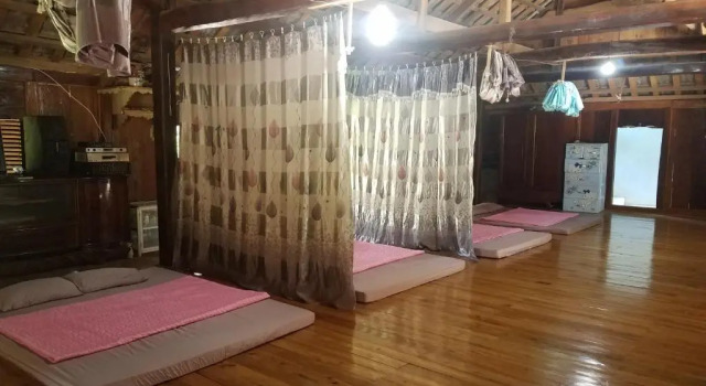 Кровать в общем номере Truong Huy Homestay