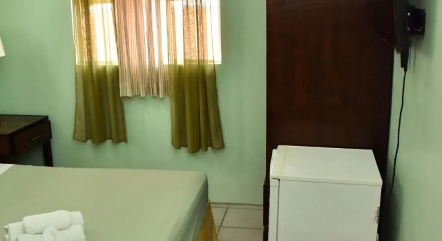 Room in Guest Room - Aanola Villas 6a Tranquil Privy Bedroom, Book Pension Gæstehuse i Castries, Pension