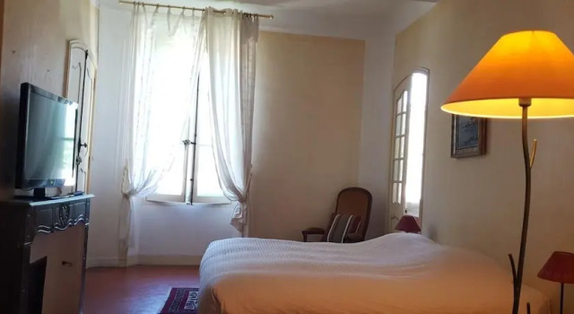La Cordeline, Rezervasyon Bed and Breakfast Brignoles otoparklı oteller, Otopark