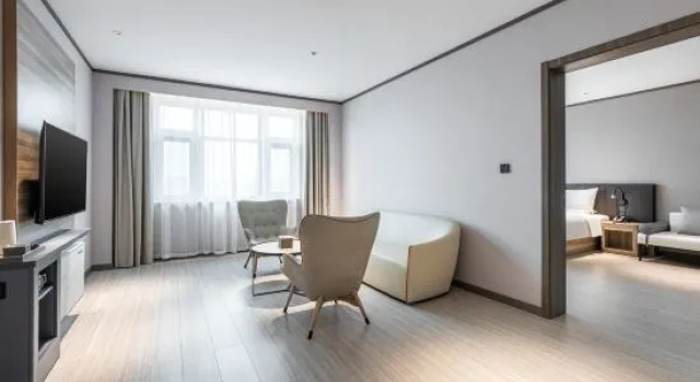 Люкс Deluxe HanTing Hotel (Longxi Qiaonan)
