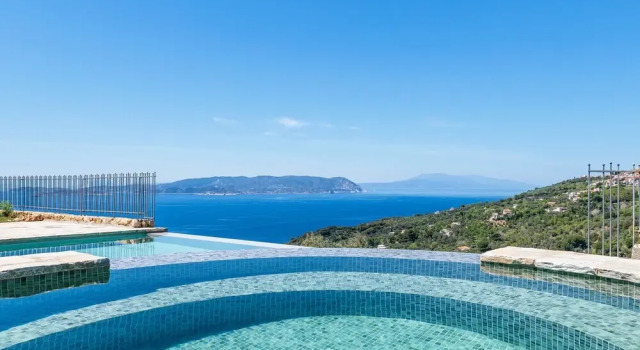 Вилла Rodon Luxury Villas Aura