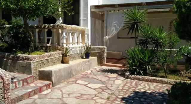 Вилла Luxury Cozy Villa With Garden Near The Sea