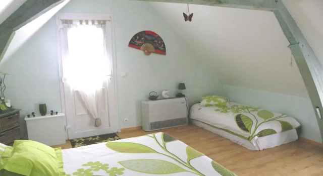 Трёхместный номер Standard с видом на сад Maison dHôtes La Quèrière