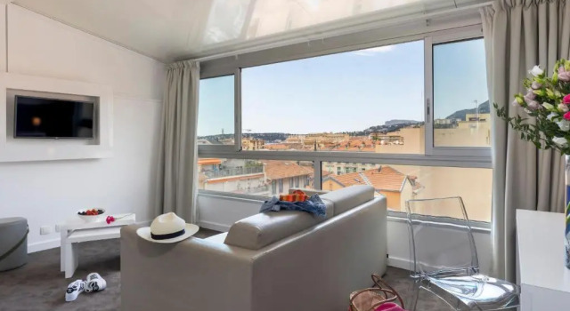Семейный номер Standard Ibis Styles Menton Centre
