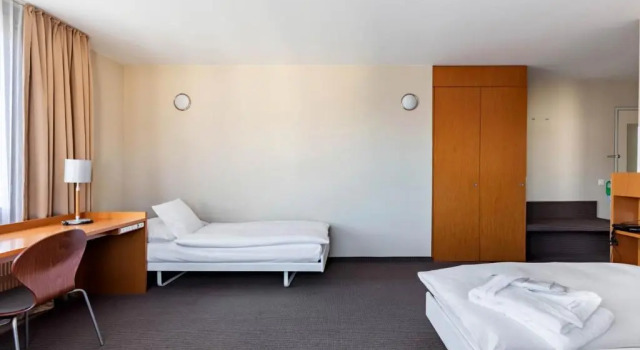 Трёхместный номер Standard Hotel Cornavin