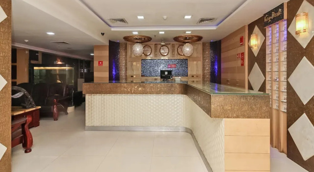 OYO 740 Hotel Suravi