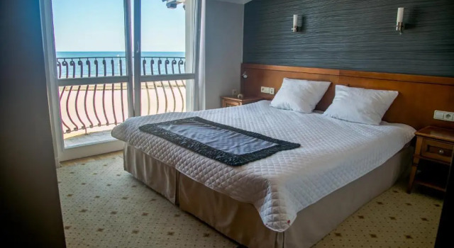 Трёхместный номер Standard с видом на море Hotel Apollo