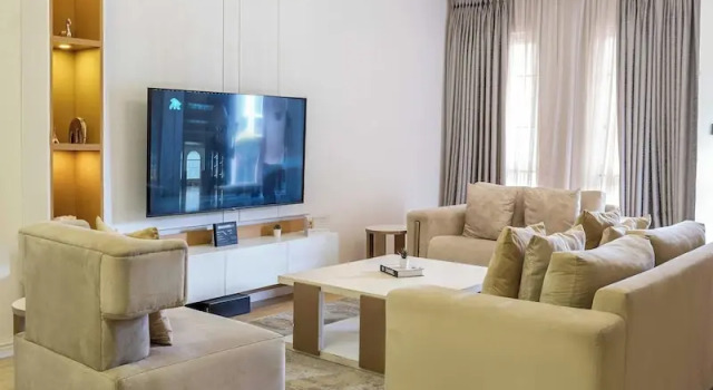 Апартаменты Luxury George Residence Nike Art Gallery Rd