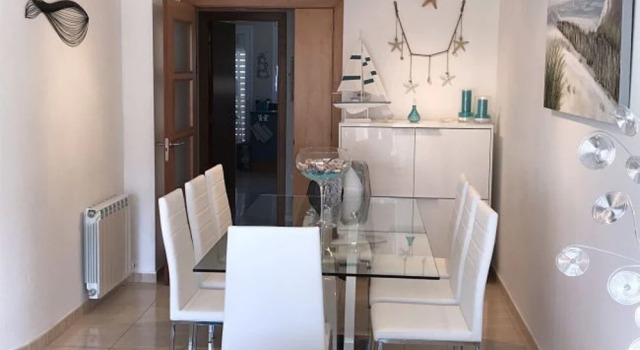 Apartamento Verona Terol 18C, Rezerwuj Apartament Hotele w Gironès z parkingiem, Parking