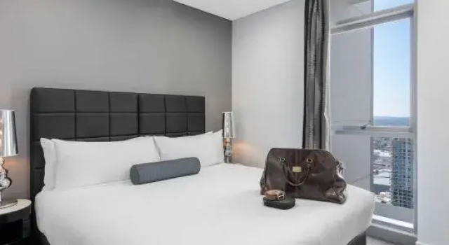 Люкс с 2 комнатами с видом на город Meriton Suites Chatswood