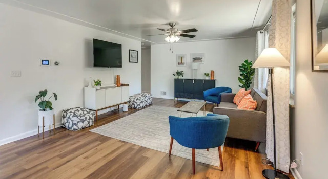 Prime Belmar Access! Updated Unit w/ Office & Yard, Забронировать Апартаменты/квартира Апартаменты Лейквуд, Апартаменты/квартира