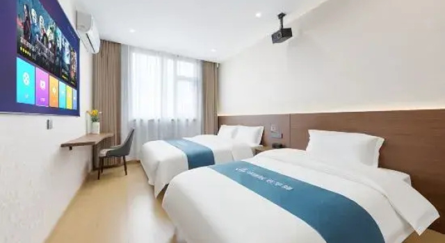 Люкс Deluxe Home Inn · UP Huayi Zhilu Hotel