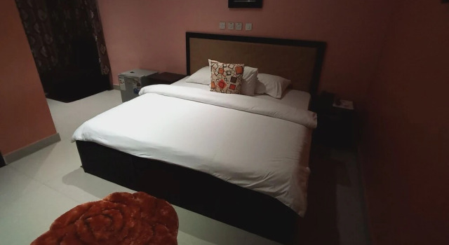Quztan Suites Ibadan, Prenota Hotel Ibadan 