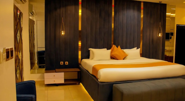 Люкс Royal Moratel Hotels