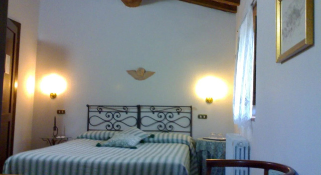 Il Fienile, Réserver Hôtel Bibbiena Toscane